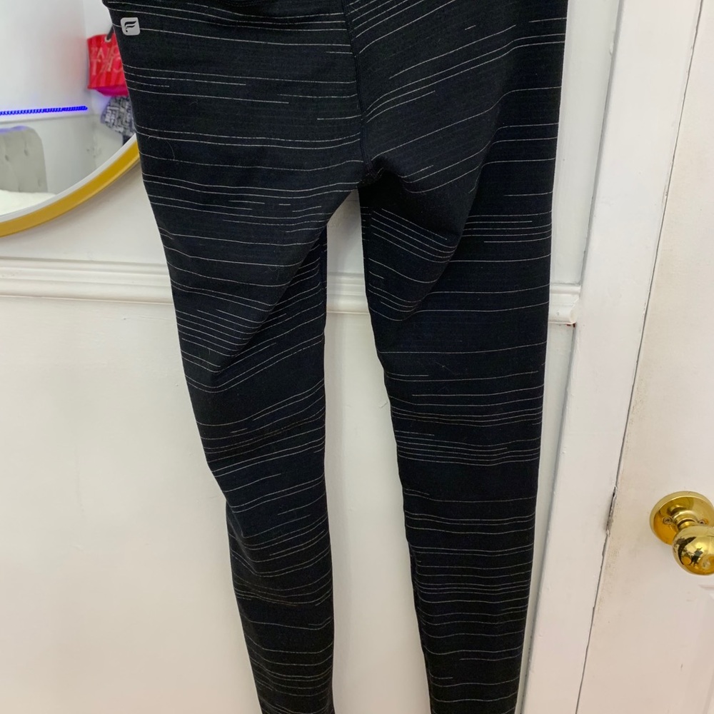 Fabletics tights - Picture 3 of 3